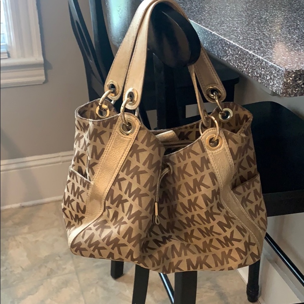 Michael Kors purse